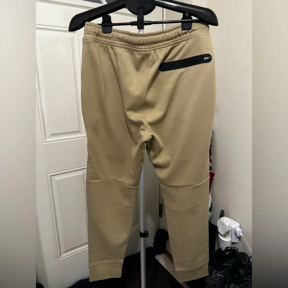 NWOT - American Eagle Outfitters Pants I Men's I Jogger I Stretch Fabric